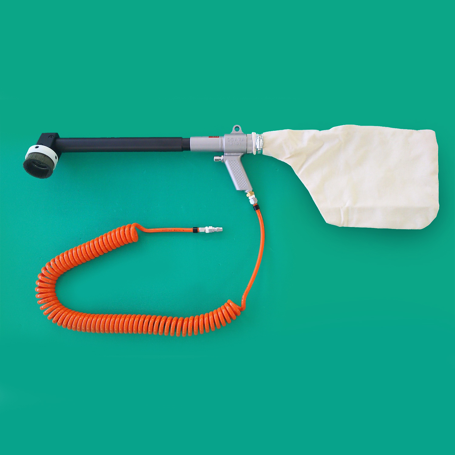 Cleaning brush set